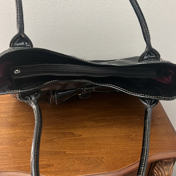 Black patent faux leather purse - Picture 5 of 6